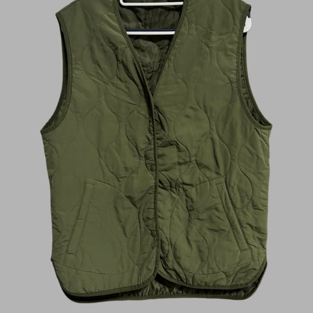 빈티지 카키색 퀄팅 누빔 조끼