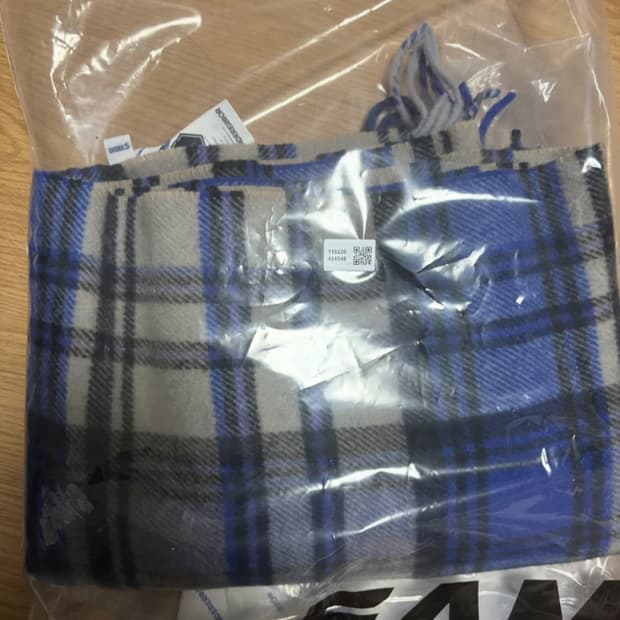 아더에러 레빈트 플레이트 머플러 목도리 블루