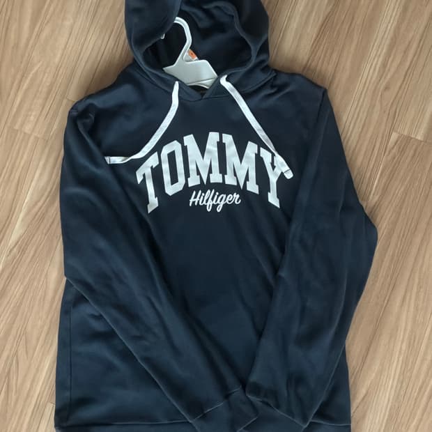 Tommy hilfiger 후드티 