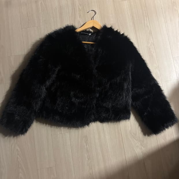 퍼자켓 | 쓰리타임즈 코이세이오 마뗑킴 배드블러드 애즈온