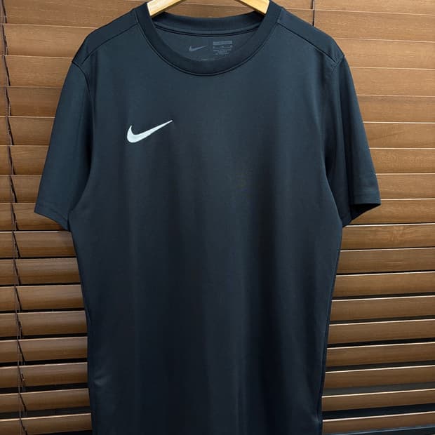 Nike 나이키 블랙 드라이핏 기능성 티셔츠