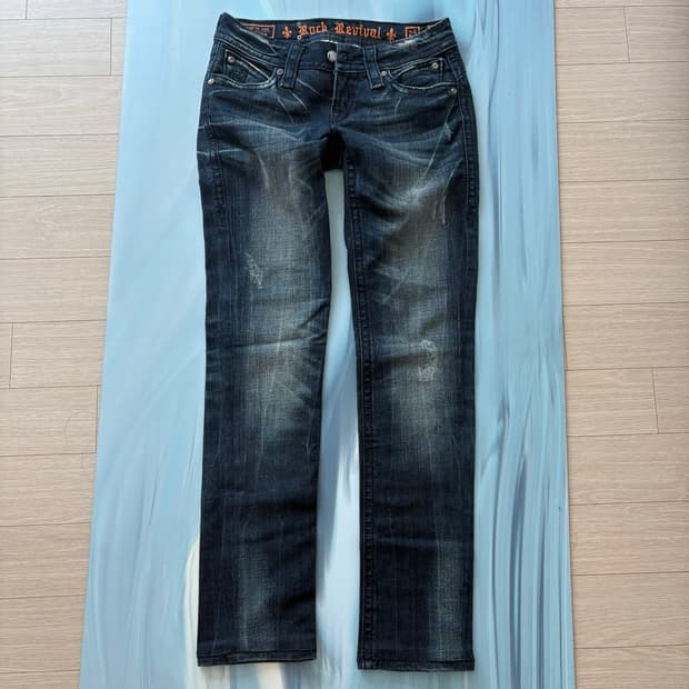 rock revival lowrise jeans