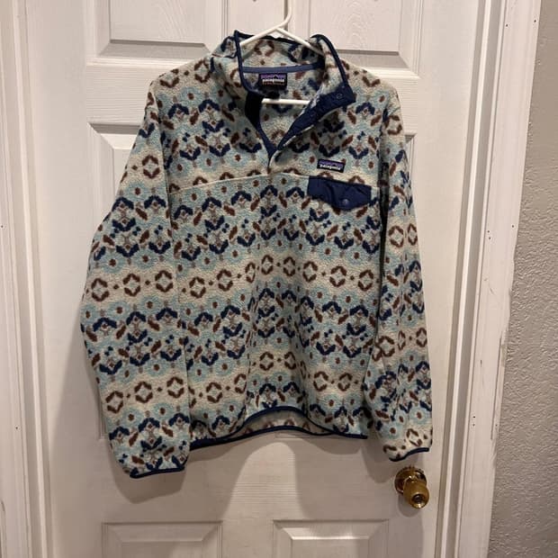 파타고니아 신칠라 스냅-T 툰드라 클러스터 빅 스카이 블루