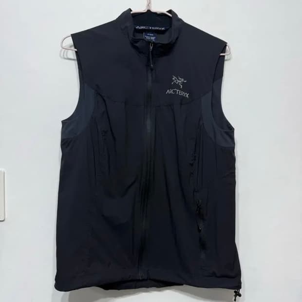 아크테릭스 celeris vest 바람막이 조끼