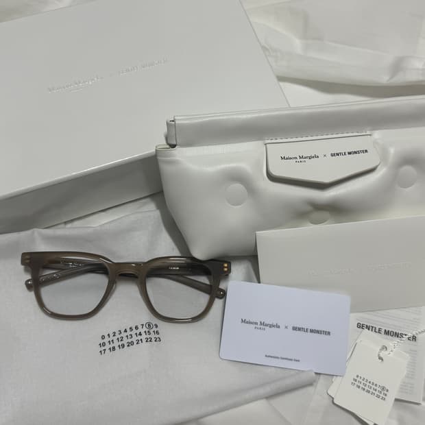 메종마르지엘라X젠틀몬스터 안경 MM010