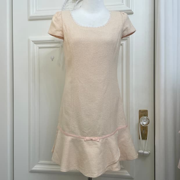 sheer coral twinkle tweed french sleeve 