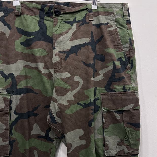 나이키 SB 스트링 카고 카모 트랙팬츠