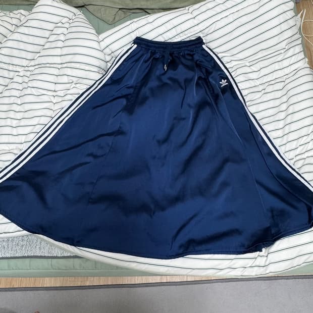 아디다스 스커트