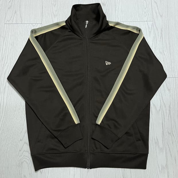 뉴에라 브라운 월넛 트랙 자켓 M