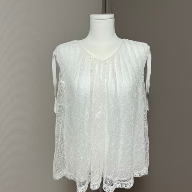 엔느 몬니 올레이스 나시블라우스 빈티지블라우스 101호상점