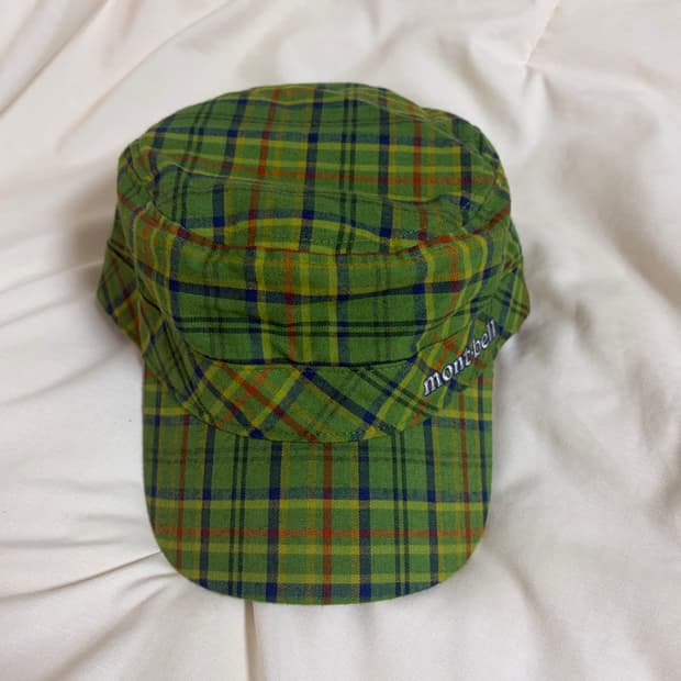 몽벨 캠프캡 체크 모자 
