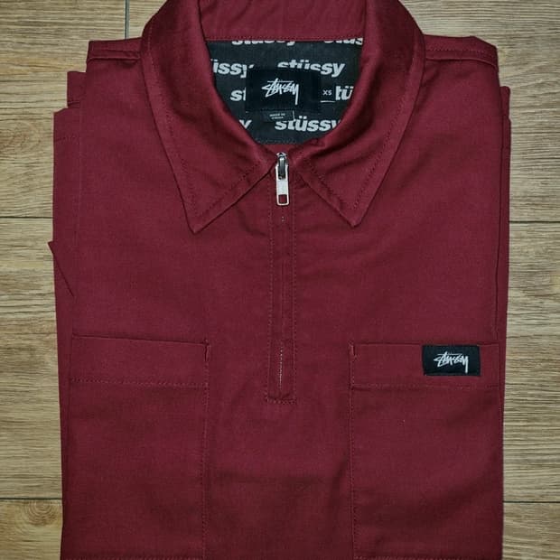 스투시 버건디 반팔 셔츠