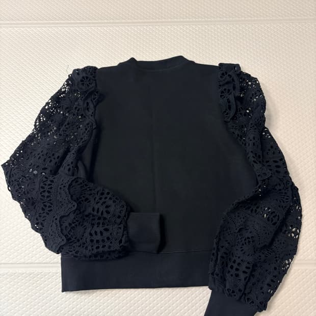 새상품) 씨뉴욕 펀칭 맨투맨