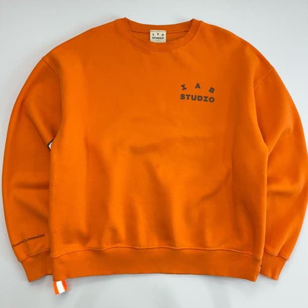 IAB studio  아이앱 스튜디오 x 두산 오렌지 맨투맨 