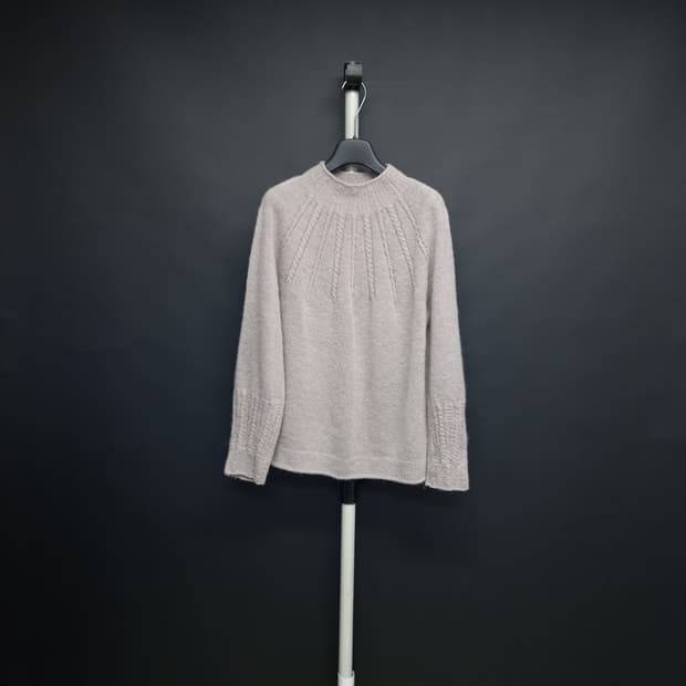 래트바이티 LATT BY T 춘추동 알파카혼방 니트블라우스 55.66