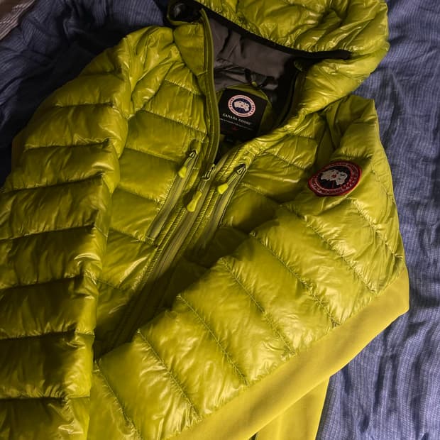 캐나다 구스 경량패딩 xs(m)