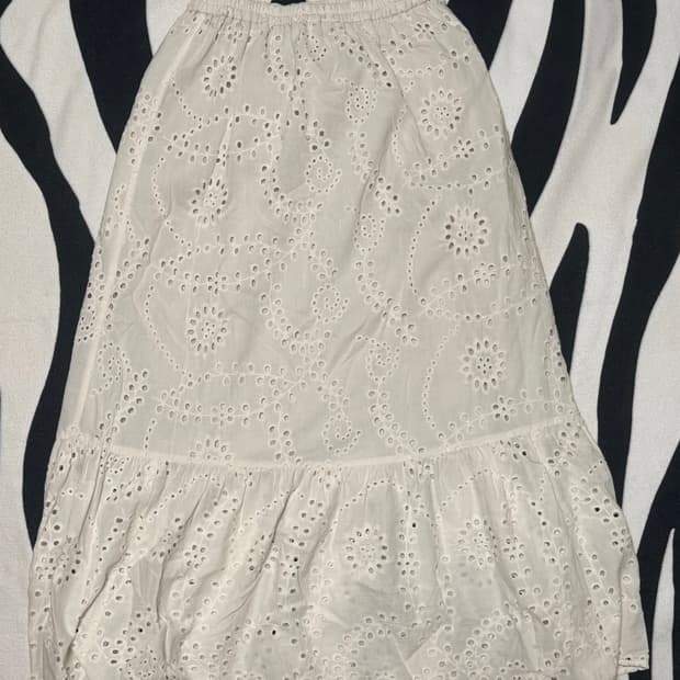 빈티지 펀칭 롱스커트 롱치마