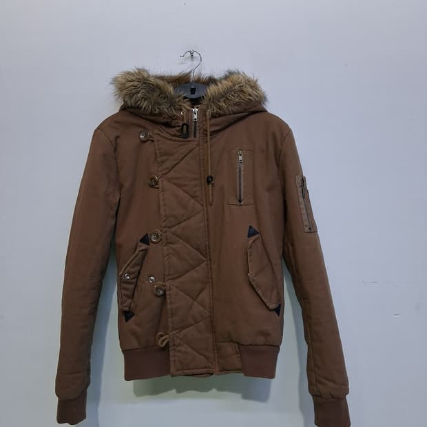 어태치먼트 브라운 레오파드 패딩