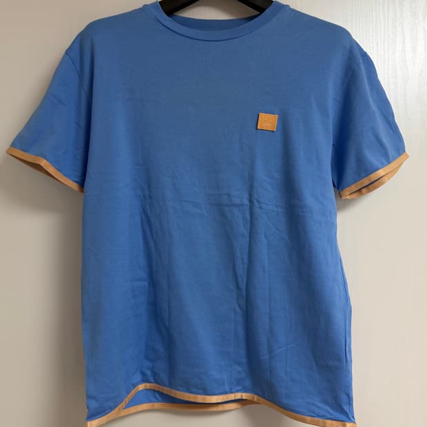 아크네 스튜디오 반팔