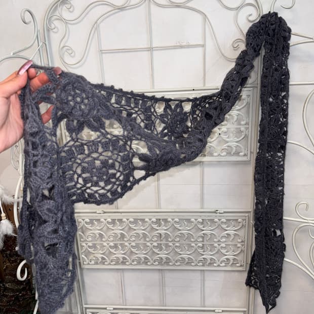 Charcoal flower crochet knit muffler