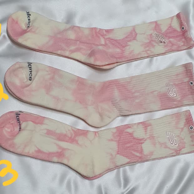 핑크 크림베이지 블랙 타이다이 뉴발란스 양말 삭스