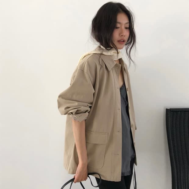 언더비 트렌치코트 + 포에토 머플러 set