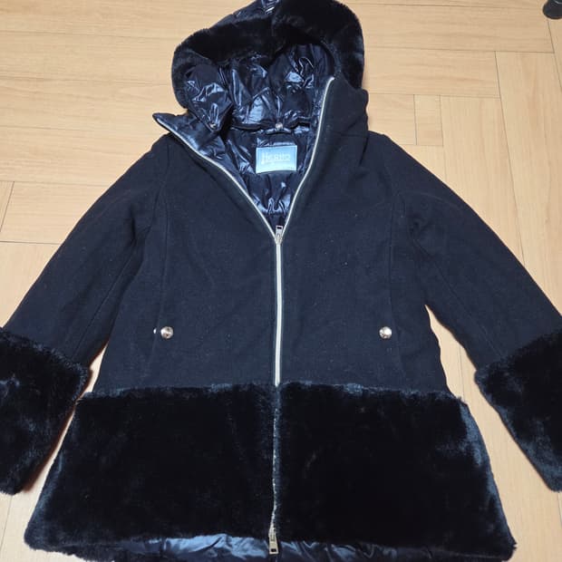 에르노 여아 네이비 퍼 코트 8A
