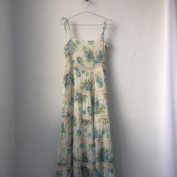 Flower pattern sleeveless onepiece