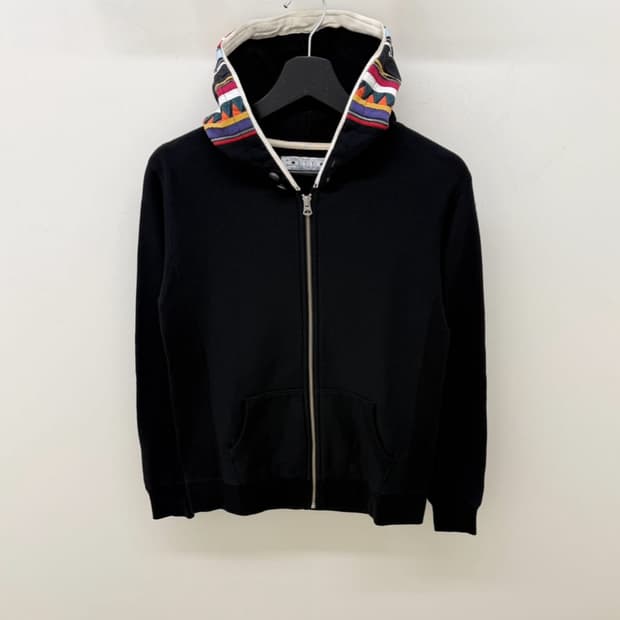 사스콰치패브릭스 Eo To To 패턴 후드 집업