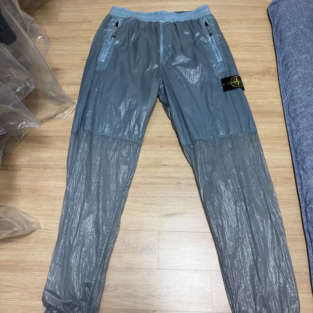 스톤아일랜드 루시도 TC 패커블 나일론 조거팬츠