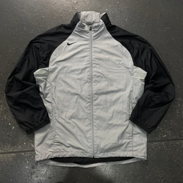 100 나이키 바람막이