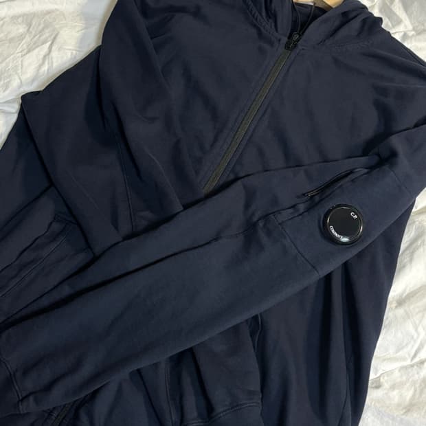 CP 컴퍼니 후드집업 네이비 M