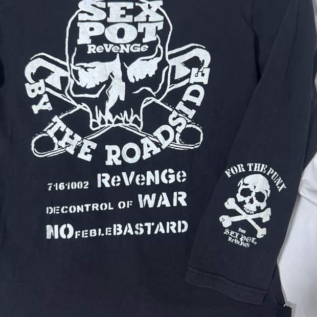Sex pot revenge 롱슬리브 스컬 펑크