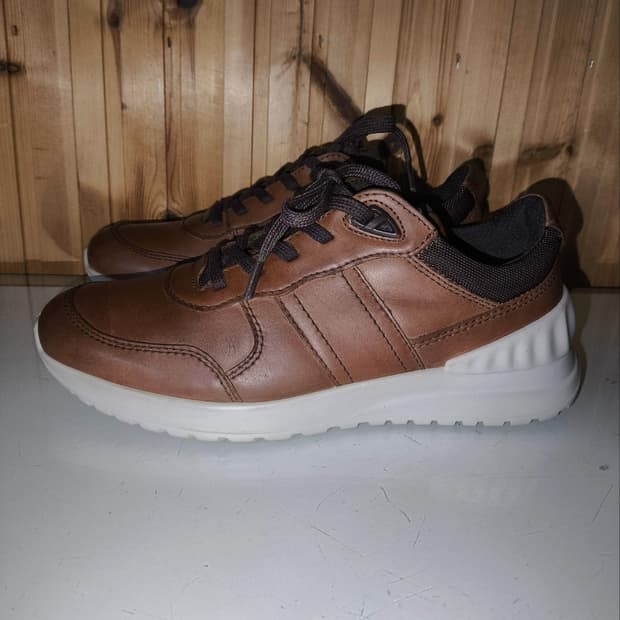 255mm 에코 아스터 소가죽 스니커즈 브라운