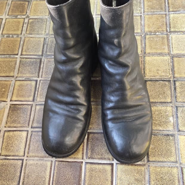 구이디(guidi) 986x 43사이즈 판매합니다