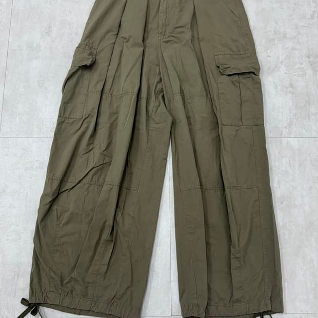 •Y2K 카키 벌룬 카고팬츠 (밑단 끈 포인트)