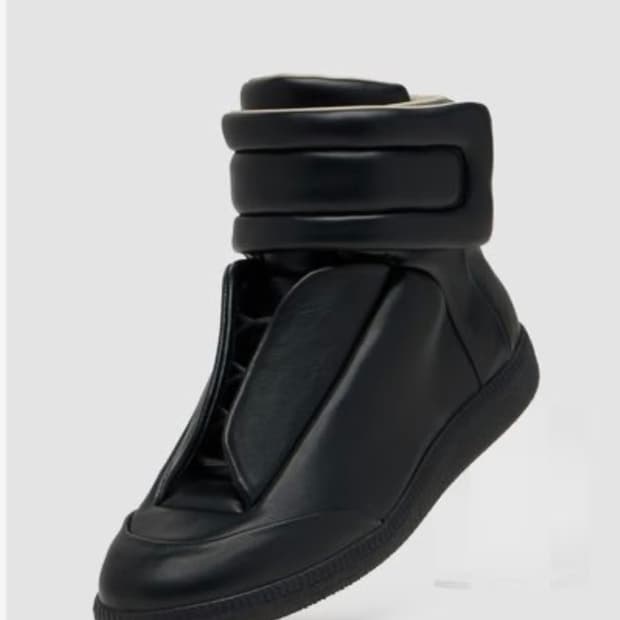 마르지엘라 퓨처 블랙 45