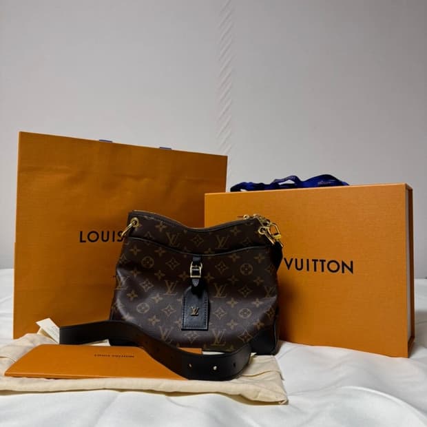 루이비통 오데온 PM NM