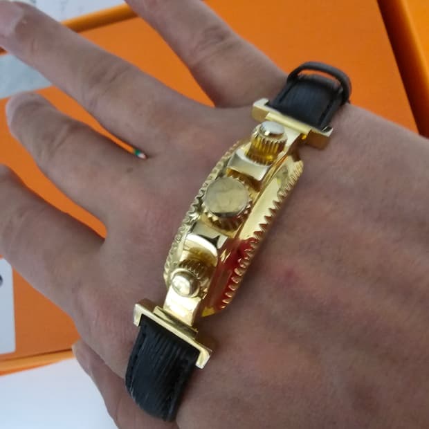 드바스크 가죽 금장 팔찌(free/공용)