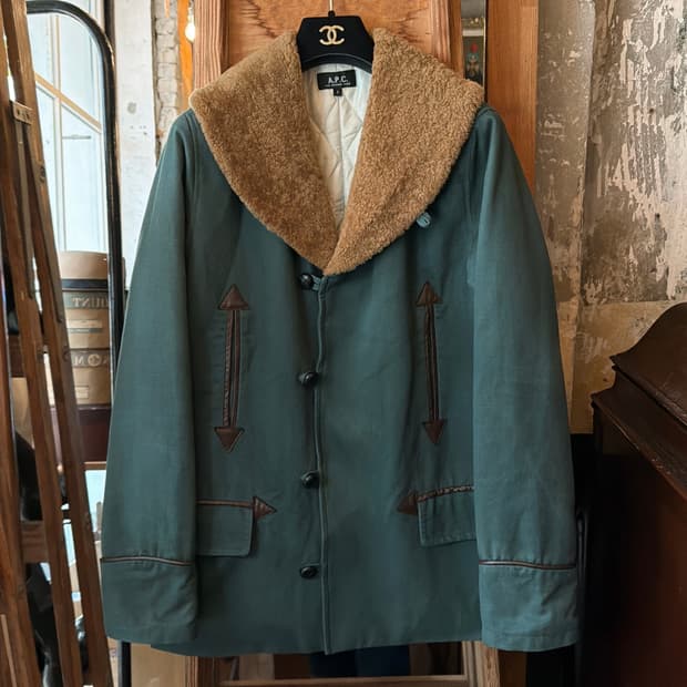 아페쎄 매키노 더블 코트자켓