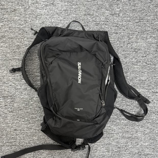 살로몬 트레일블레이저 20 백팩