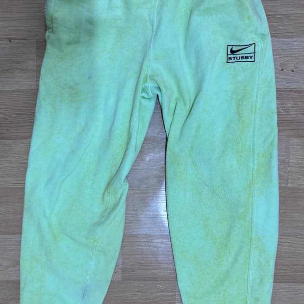 스투시 X 나이키 워싱 조거팬츠 라임 S사이즈