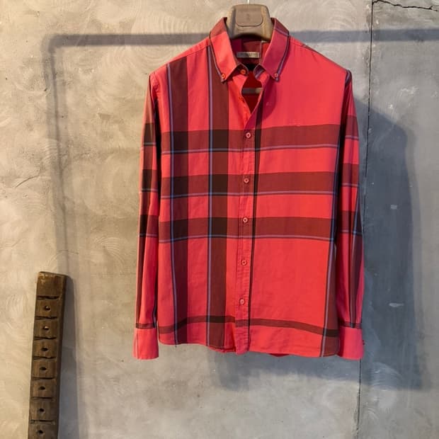 버버리 브릿 버튼다운 셔츠 100