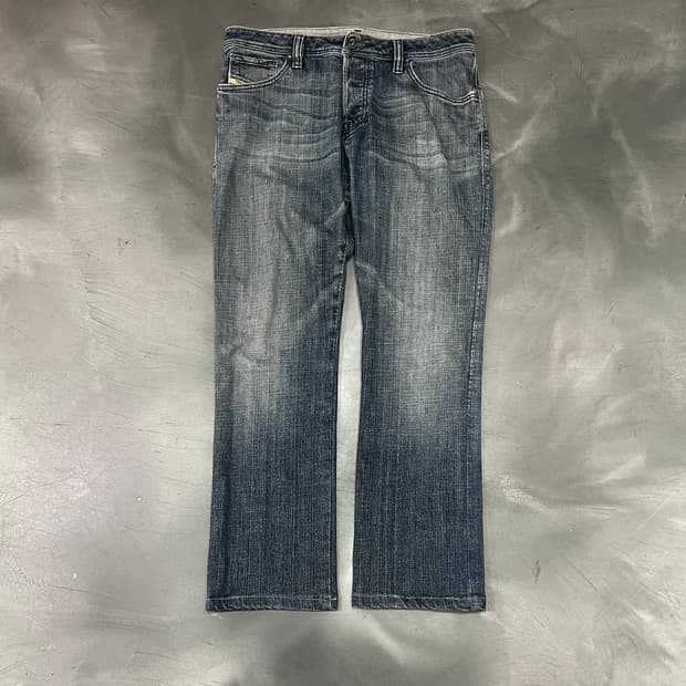 디젤 워싱 데님팬츠 y18221
