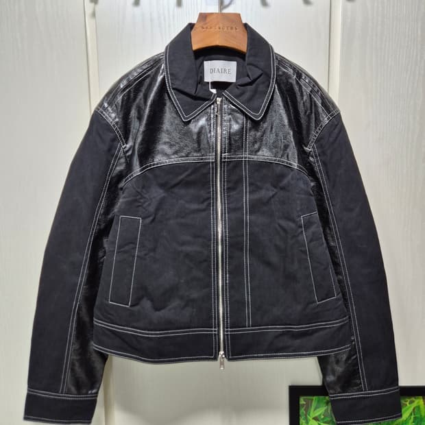 DIAIRE 블랙 배색 자켓