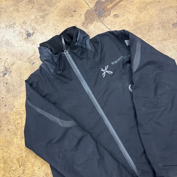 [정품/M] 몬츄라 고어텍스 바람막이자켓 b15