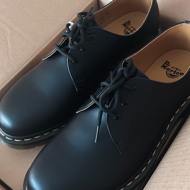 닥터마틴 1461 스무스 블랙 290 사이즈 미스로 판매합니다