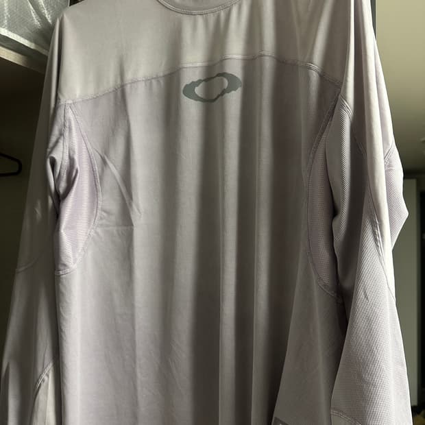 [M]새티스파이 오클리 데저트 롱슬리브 더스크