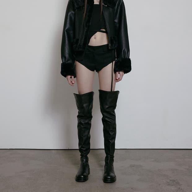 보헤미안서울 하이넥 무스탕 블랙