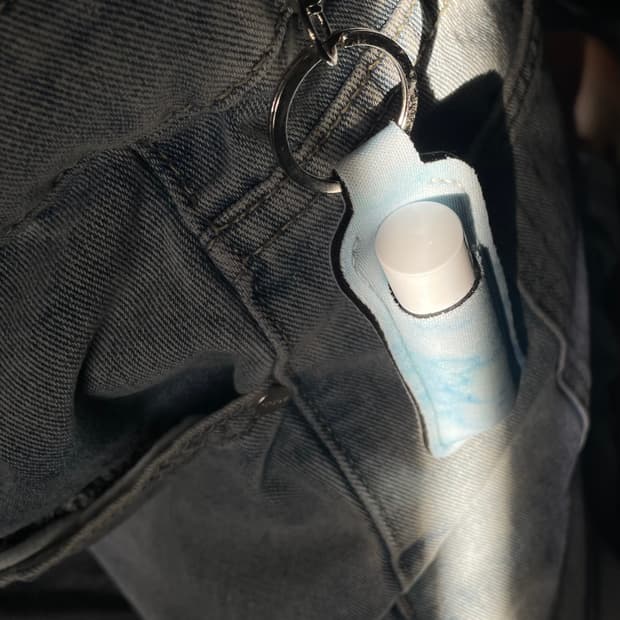 립밤 케이스 키링